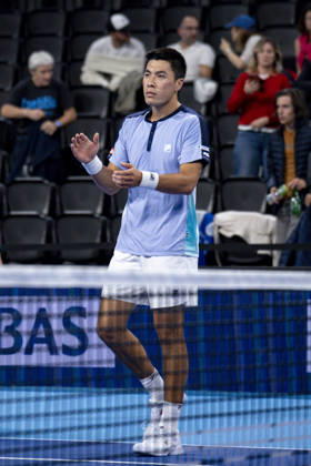 TENNIS : ATP, Tennis Herren 250 - Grand Prix Tennis AURA - Decines (France) 22 10 2026 Brandon Nakashima qualifies for the quarterfinals during the tournament of the Auvergne Rhône-Alpes Grand Prix at the LDLC Arena in Décines on October 22, 2026. Photo Sandrine Thesillat PsNewZ  Copyright: xSandrinexTHESILLATx