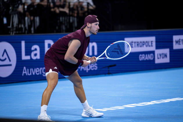 TENNIS : ATP, Tennis Herren 250 - Grand Prix Tennis AURA - Decines (France) 22 10 2026 Kyrian Jacquet (FRA) was defeated in straight sets by Brandon Nakashima (USA) during the tournament of the Auvergne Rhône-Alpes Grand Prix at the LDLC Arena in Décines on October 22, 2026. Photo Sandrine Thesillat PsNewZ  Copyright: xSandrinexTHESILLATx