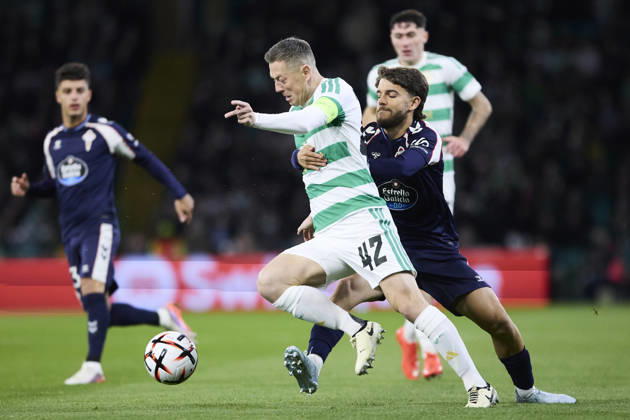 Celtic FC v Real Club Celta - UEFA Europa League 2026 27 League Phase MD3 GLASGOW, SCOTLAND - OCTOBER 22: Sergio Carreira of RC Celta de Vigo competes for the ball with Callum McGregor of Celtic FC during the UEFA Europa League 2026 27 League Phase MD3 match between Celtic FC and Real Club Celta de Vigo at Celtic Park on October 22, 2026 in Glasgow, Scotland. (Photo by Diego Simon Photo Players Images Magara Press) Glasgow Celtic Park Stadium Scotland Copyright: xDiegoxSimonx