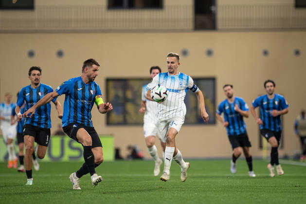Inter Club Escaldes v Universitatae Craiova - UEFA Conference League Nicusor Bancu, player number 11 of Universitatea Craiova, is in action during the UEFA Conference League match between Inter Club d Escaldes and Universitatea Craiova at New FAF Stadium in Encamp, Andorra, on October 22, 2026. Encamp Andorra Andorra  Copyright: xWalterxCunhax originalFilename:cunhacarvalho-notitle261022_npV8i.jpg