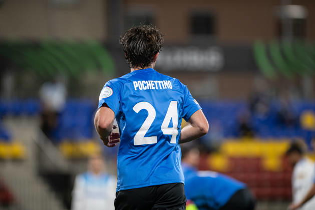 Inter Club Escaldes v Universitatae Craiova - UEFA Conference League Maurizio Pochettino, player number 24 of Inter Club d Escaldes, is in action during the UEFA Conference League match between Inter Club d Escaldes and Universitatea Craiova at New FAF Stadium in Encamp, Andorra, on October 22, 2026. Encamp Andorra Andorra  Copyright: xWalterxCunhax originalFilename:cunhacarvalho-notitle261022_npFA9.jpg