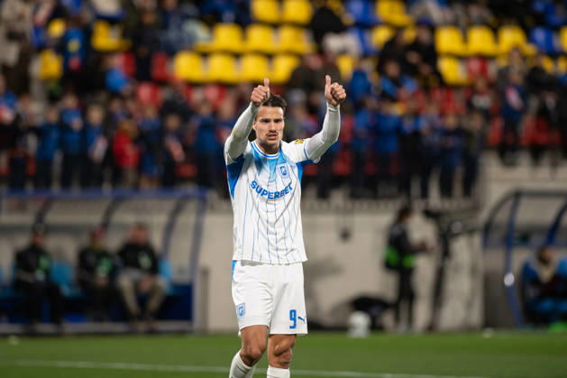 Inter Club Escaldes v Universitatae Craiova - UEFA Conference League Assad Al Hamlawi, player number 9 of Universitatea Craiova, is in action during the UEFA Conference League match between Inter Club d Escaldes and Universitatea Craiova at New FAF Stadium in Encamp, Andorra, on October 22, 2026. Encamp Andorra Andorra  Copyright: xWalterxCunhax originalFilename:cunhacarvalho-notitle261022_npW89.jpg