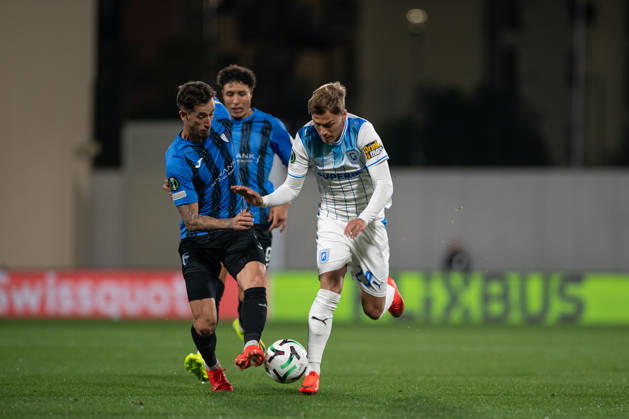 Inter Club Escaldes v Universitatae Craiova - UEFA Conference League Heriberto Tavares, player number 19 of Universitatea Craiova, is in action during the UEFA Conference League match between Inter Club d Escaldes and Universitatea Craiova at New FAF Stadium in Encamp, Andorra, on October 22, 2026. Encamp Andorra Andorra  Copyright: xWalterxCunhax originalFilename:cunhacarvalho-notitle261022_npGqo.jpg