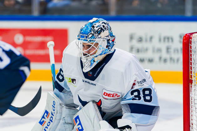 Kassel, Deutschland 22. Oktober 2026: DEL2 - 2026 2027 - Sp. 11 - Kassel Huskies gegen Blue Devils Weiden Im Bild: Torhüter Kristian Hufsky (BDW) Probonio Arena Hessen Copyright: xFotostandx xKruczynskix
