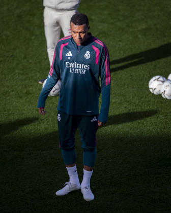 Real Madrid Training Session and press conference, PK, Pressekonferenz Kylian Mbappe of Real Madrid CF is seen during the training session ahead of the LaLiga EA Sports match against FC Barcelona, Barca at Ciudad Real Madrid on October 24, 2026 in Valdebebas, Spain. Valdebebas Ciudad Real Madrid Madrid Spain Copyright: xAlbertoxGardinx AGardin_20261024_Rea_Mad_Pc_0112