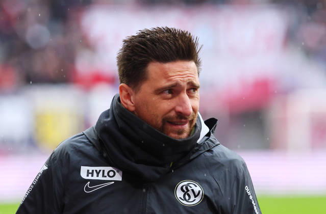 RB Leipzig - Elversberg Bundesliga Leipzig, 24.10.2026, Red Bull Arena, Fussball, Bundesliga, Spieltag 7 , RB Leipzig vs. SV 07 Elversberg , Im Bild: Trainer Vincent Wagner (SV Elversberg) ,