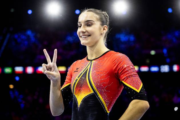 ROTTERDAM - Helen Kevric (GER) reacts unevenly after winning the silver medal in the uneven bars apparatus final at the World Gymnastics Championships in Rotterdam Ahoy. IRIS VAN DEN BROEK ANP xVIxANPxSportx xxANPxIVx 573478604 originalFilename: 573478604.jpg