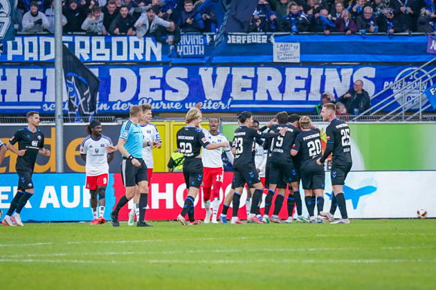 Deutschland: Fussball Bundesliga 2026 - 2027, 7. Spieltag - SC Paderborn vs Hamburger SV - Home-Deluxe-Arena (Paderborn): Tor und Torjubel zum 1:0 durch Rayan Philippe (Paderborn 9) Freude, Emotionen, Jubel Copyright: xJOERANxSTEINSIEKx