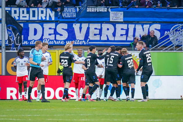 Deutschland: Fussball Bundesliga 2026 - 2027, 7. Spieltag - SC Paderborn vs Hamburger SV - Home-Deluxe-Arena (Paderborn): Tor und Torjubel zum 1:0 durch Rayan Philippe (Paderborn 9) Freude, Emotionen, Jubel Copyright: xJOERANxSTEINSIEKx