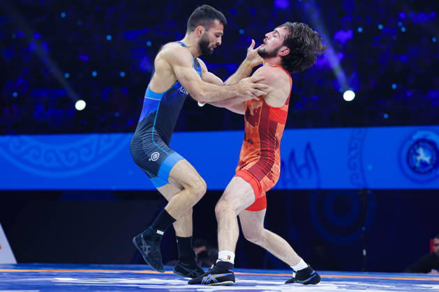 Senior World Championships 55kg GR - Eldaniz Azizli (AZE) df. Vakhtang Lolua (GEO) Copyright: xKostadinxAndonovx