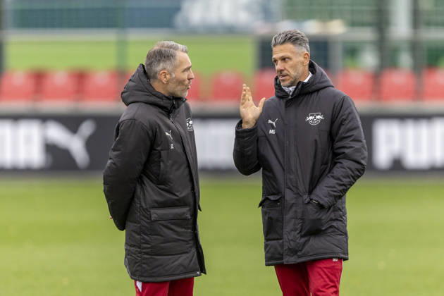 GER, Leipzig, Fussball, oeffentliches Training RB Leipzig im Bild v.l.: Jan Zimmermann (Co-Trainer), Martin Demichelis (Cheftrainer RB Leipzig), 25.10.2026, RB Leipzig Training Akademie Cottaweg Leipzig DFL DFB REGULATIONS PROHIBIT ANY USE OF PHOTOGRAPHS AS IMAGE SEQUENCES AND OR QUASI-VIDEO, Copyright: HMBxMedia PaulxFritz