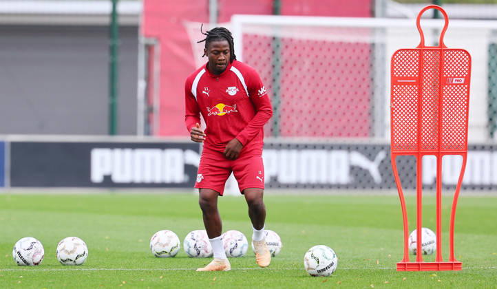 RB Leipzig Training Bundesliga Leipzig, 25.10.2026, RBL Akademie Trainingszentrum, Fussball, Bundesliga , RB Leipzig - Training , Im Bild:Johan Bakayoko ( 11, RB Leipzig) ,