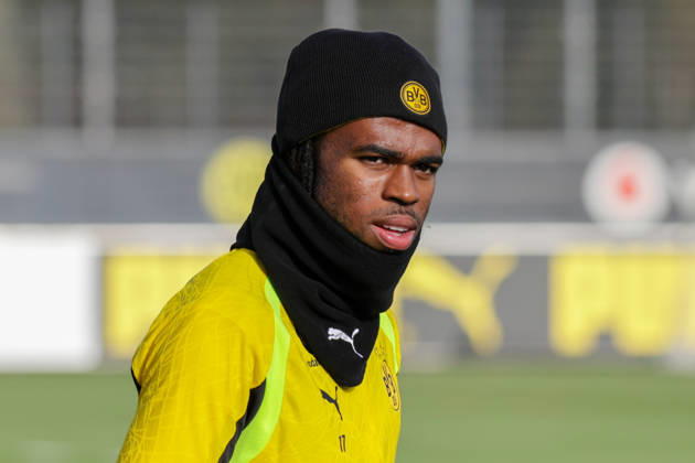 25.10.2026, xgrfx, Fussball 1. Bundesliga, Borussia Dortmund - Training v.l. Carney Chukwuemeka (Borussia Dortmund) Dortmund