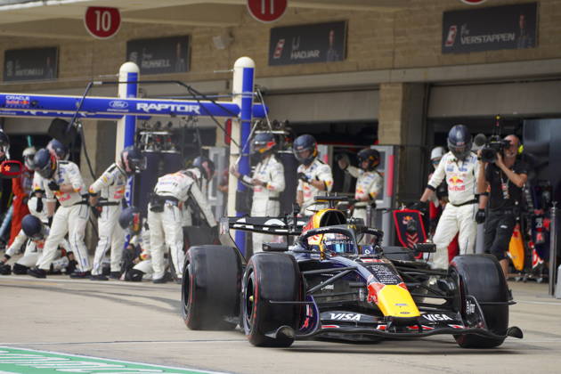 Formula One United States Grand Prix - Race Red Bull Racing driver Max Verstappen of Netherlands leaves his pit box during the 2026 Formula 1 United States Grand Prix at the Circuit of the Americas, in Austin, Texas, USA, 25 October 2026. AUSTIN TEXAS United States  Copyright: xDUSTINxSAFRANEKx