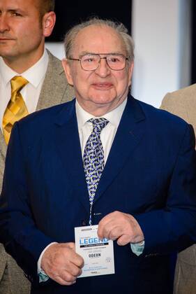 . 03 09 2015. London, United Kingdom. Freddie Foreman arrives at The World Premiere of Legend .  xChrisxJosephx xi-Imagesx IIM-10949-0067