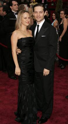Feb 25, 2007 - Los Angeles, CA, USA - OSCARS 2007: TOBEY MAGUIRE and wife JENNIFER MEYER arriving at the 79th Academy Awards held at the Kodak Theatre in Los Angeles.  - ZUMA 20070225_xxa_o05_176