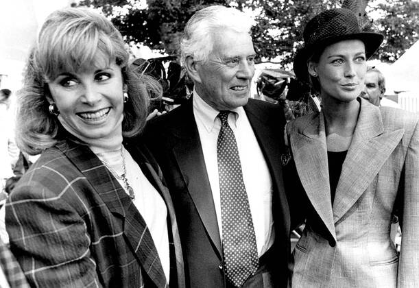Apr. 4, 2007 - JOHNFORSYTHERETRO.STEPHANIE POWERS JOHN FORSYTHE ALISON DOODY AT THE BUDWEISER DERBY IN CURRAGH CO. KILDARE NEAR DUBLIN, IRELAND. - ZUMAg49_ 20070404_gaf_g49_176