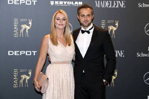 Caroline Beil mit Freund Philipp Sattler bei der 69. Bambi-Verleihung 2017 im Theater am Potsdamer Platz. Berlin, 16.11.2017