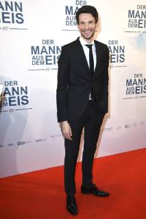 Sabin Tambrea bei der Premiere des Kinofilm Der Mann aus dem Eis im Cinemaxx. München, 20.11.2017