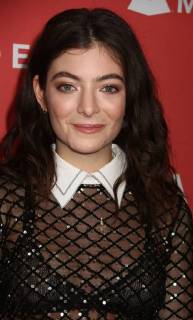 January 26, 2018 - New York City, New York, U.S. - Singer LORDE attends 2018 MusiCares Person Of The Year Honoring Fleetwood Mac held at Radio City Music Hall. New York City U.S. - ZUMAk03_ 20180126_zaf_k03_020 Copyright: xNancyxKaszermanx
