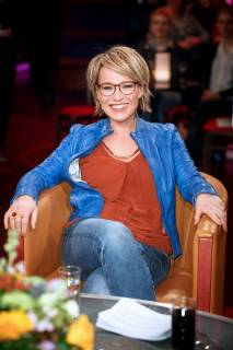MDR - Riverboat. Moderatorin Andrea Ballschuh anläßlich der Aufzeichnung der MDR - Talkshow Riverboat am 23.02.2018 im Studio 3 der Mediacity Leipzig.
