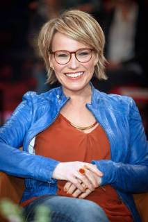 MDR - Riverboat. Moderatorin Andrea Ballschuh anläßlich der Aufzeichnung der MDR - Talkshow Riverboat am 23.02.2018 im Studio 3 der Mediacity Leipzig.
