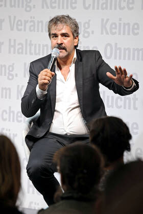Frankfurter Buchmesse 2019. Journalist Deniz Yücel am 16.10.2019 auf der Frankfurter Buchmesse. 20191016MWI6595