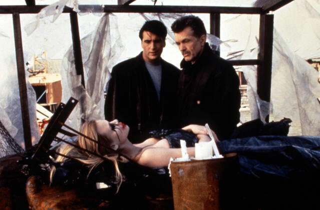 KNIGHT MOVES, Daniel Baldwin, Tom Skerritt, 1992, Interstar courtesy Everett Collection Interstar Courtesy Everett Collection !ACHTUNG AUFNAHMEDATUM GESCHÃ„TZT! PUBLICATIONXNOTxINxCANxCHNxFRAxITAxJPNxNORxPOLxRUSxESPxUKxUSA Copyright: xInterstar CourtesyxEverettxCollectionx MSDKNMO EC004