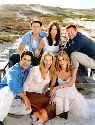 FRIENDS, Matt LeBlanc, Courteney Cox (aka Courteney Cox Arquette), Matthew Perry, David Schwimmer, Lisa Kudrow, Jennifer Aniston, 2002-03 season, series running 1994-present, yr9 Courtesy Everett Collection !ACHTUNG AUFNAHMEDATUM GESCHÃ„TZT! PUBLICATIONXNOTxINxCANxCHNxFRAxITAxJPNxNORxPOLxRUSxESPxUKxUSA Copyright: xCourtesyxEverettxCollectionx T8DFRIE EC001