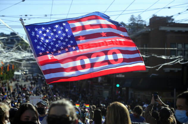November 7, 2020, San Francisco, California, USA: San Francisco, California - Hundreds of San Franciscans held an impromptu street party in the Castro District Saturday after news agencies called the US presidential election for Joe Biden. San Francisco USA - ZUMAw332 20201107_zap_w332_013 Copyright: xNealxWatersx