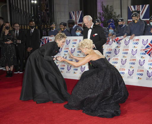 October 30, 2021, London, United Kingdom: Sharon Stone and Hannah Waddingham attend the Pride of Britain awards in partnership with TSB at the Grosvenor House Hotel, Park Street in London. London United Kingdom - ZUMAs197 20211030_zaa_s197_568 Copyright: xGaryxMitchellx