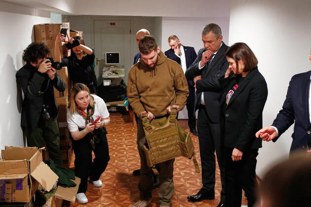 Belarusian Opposition Leader Sviatlana Tsikhanouskaya Visit To Warsaw Belarusian opposition leader Sviatlana Tsikhanouskaya is shown equipment for foreign fighters at the Belarusian House in Warsaw, Poland on 24 March, 2022. Warsaw Poland Copyright: xSTRx originalFilename: arriens-visitbyb220324_npPyE