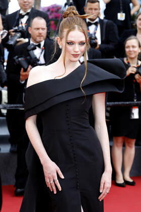 Larsen Thompson bei der Premiere des Kinofilms Triangle of Sadness auf dem Festival de Cannes 2022 75. Internationale Filmfestspiele von Cannes im Palais des Festivals. Cannes, 21.05.2022