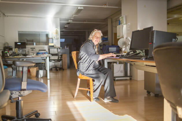 December 1, 2017, San Francisco, California, USA: Sandy Close, at the New American Media office, now closed, Friday Dec. 1, 2017 in San Francisco, CA. ..â€oeFor more than 45 years, Sandy Close brought the unlikeliest of voices into journalism, mentoring and publishing refugees from Vietnam and Afghanistan, incarcerated youth offenders, and young men who hustled drugs on the streets but knew their communities intimately. Now after more than 45 years, Pacific News Service and New American Media, the organizations she ran, are closing up shop, ending a media institution whose influence will continue to be felt through the scores of talented alumni working in journalism today. San Francisco USA - ZUMAk74_ 20171201_znp_k74_007 Copyright: xEricxKaynex