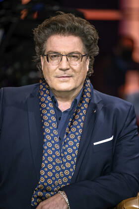 MDR - Riverboat. Schauspieler Francis Fulton Smith anläßlich der Aufzeichnung der MDR - Talkshow Riverboat am 25.11.2022 in der Mediacity Leipzig. 20221125SFL0031