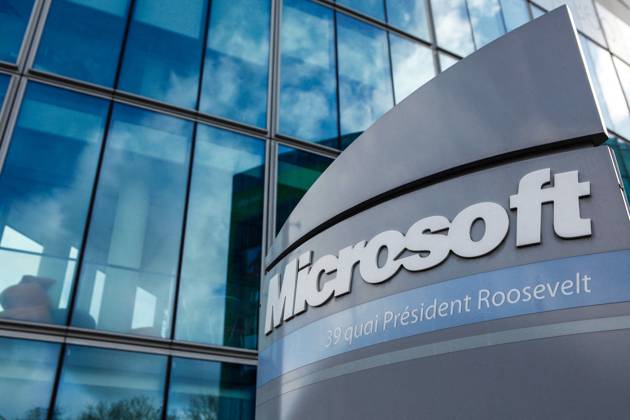 Microsoft To Cut 10000 Jobs As Spending Slows File photo dated December 15, 2012 of the Microsoft France headquarters in Paris, France. Microsoft will cut 10,000 jobs in the latest round of staff redundancies to hit the tech industry. It will affect up to 5 % of its global workforce and cost the business $ 1.2bn in severance and reorganisation costs. Microsoft chief executive Satya Nadella said that while customer spending had grown during Covid, more people were now choosing to exercise caution . He said the firm would continue to hire in key areas. Photo by Audrey Poree ABACAPRESS.COM Paris France  Copyright: xPoreexAudrey ABACAx 838855_007 PoreexAudrey ABACAx 838855_007