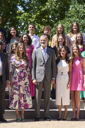 14-07-2023 Madrid Princess Leonor and Princess Sofia and Queen Letizia and King Felipe during a meeting with the board and students of the Spanish committee of the United World College foundation, sponsors of the scholarships for students, at La Zarzuela palace in Madrid. No Spain  Copyright: xPPEx