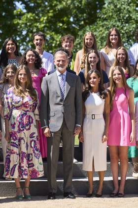 14-07-2023 Madrid Princess Leonor and Princess Sofia and Queen Letizia and King Felipe during a meeting with the board and students of the Spanish committee of the United World College foundation, sponsors of the scholarships for students, at La Zarzuela palace in Madrid. No Spain  Copyright: xPPEx