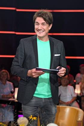 MDR - Riverboat. Moderator Matze Knop anläßlich der Aufzeichnung der MDR - Talkshow Riverboat am 08.09.2023 in der Mediacity Leipzig. 20230908ADO0050
