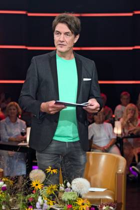 MDR - Riverboat. Moderator Matze Knop anläßlich der Aufzeichnung der MDR - Talkshow Riverboat am 08.09.2023 in der Mediacity Leipzig. 20230908ADO0051