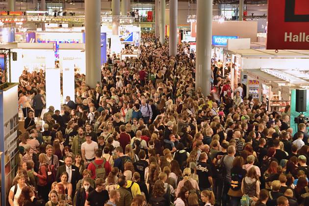 21.10.2023 Frankfurter Buchmesse Frankfurter Buchmesse 2023. Der Besucherandrang am, heutigen Messesamstag ist groß. Frankfurt am Main Messe Hessen Deutschland