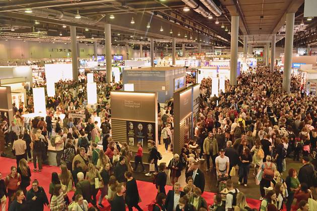21.10.2023 Frankfurter Buchmesse Frankfurter Buchmesse 2023. Der Besucherandrang am, heutigen Messesamstag ist groß. Frankfurt am Main Messe Hessen Deutschland