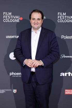 Politiker Nathanael Liminski (CDU), Minister für Bundes- und Europaangelegenheiten, Internationales, Medien und Chef der Staatskanzlei NRW, beim NRW-Medienpreis für entwicklungspolitisches Engagement im Rautenstrauch-Joest Museum. Köln, 25.10.2023 NRW Deutschland Copyright: xChristophxHardtx