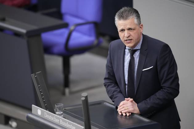 Deutscher Bundestag, 145. Plenarsitzung Thorsten Frei (CDU) sehr energisch mit kraftvoller Geste im Portrait bei seiner Rede zum Nachtragshaushalt 2023 bei der 145. Sitzung des Deutschen Bundestag in Berlin, 15.12.2023 Berlin Berlin Deutschland