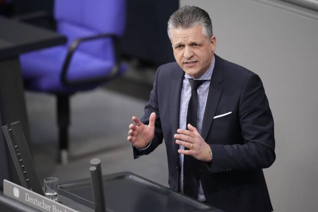 Deutscher Bundestag, 145. Plenarsitzung Thorsten Frei (CDU) sehr energisch mit kraftvoller Geste im Portrait bei seiner Rede zum Nachtragshaushalt 2023 bei der 145. Sitzung des Deutschen Bundestag in Berlin, 15.12.2023 Berlin Berlin Deutschland