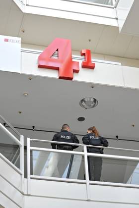 Frankfurter Buchmesse 2023. Polizeipräsenz am 18.10.2023 auf der Frankfurter Buchmesse. 20231018MWI105342