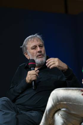 FRANKFURT AM MAIN, Germany - October 18 2023: Slavoj Žižek auf der 75. Frankfurter Buchmesse FRANKFURT AM MAIN, Germany - October 18 2023: Slavoj Žižek (*1949, ) auf der Bühne auf der 75. Frankfurter Buchmesse Copyright: xZoonar.com MarkusxWissmannx 20944121
