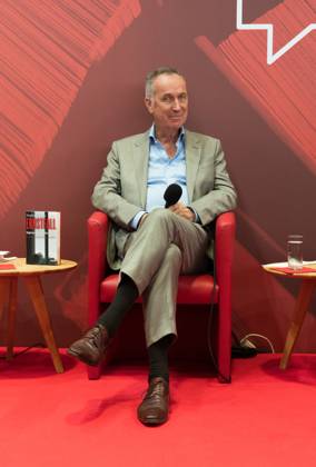 FRANKFURT AM MAIN, Germany - October 20 2023: Stephan Lamby auf der 75. Frankfurter Buchmesse FRANKFURT AM MAIN, Germany - October 20 2023: Stephan Lamby (*1959, German screenwriter and film producer) auf der 75. Frankfurter Buchmesse Copyright: xZoonar.com MarkusxWissmannx 20944200