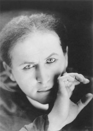 HARRY HOUDINI (1874-1926). American magician.  Copyright: xGRANGERx xGRANGERx 0014756