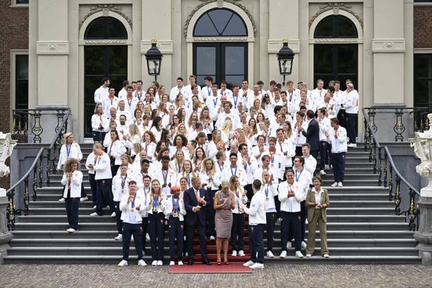 Den Haag, The Netherlands, 2024-08-13 15:26:13 THE HAGUE, 13-08-2024, Huis ten Bosch PalaceKing Willem Alexander and Queen Maxima receive the Dutch medal winners of the 2024 Summer Olympics in Paris at Huis ten Bosch PalacePHOTO: NLBeeld Patrick van Emst Credit: NL Beeld Patrick van Emst